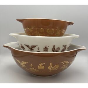Pyrex Early America Set of 3 Cinderella Nesting Bowls - 442,443,444